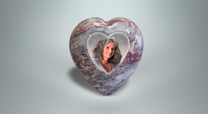 Wholesale Cremation Urns vs. Direct Retail: What’s Better For Your Funeral Home?